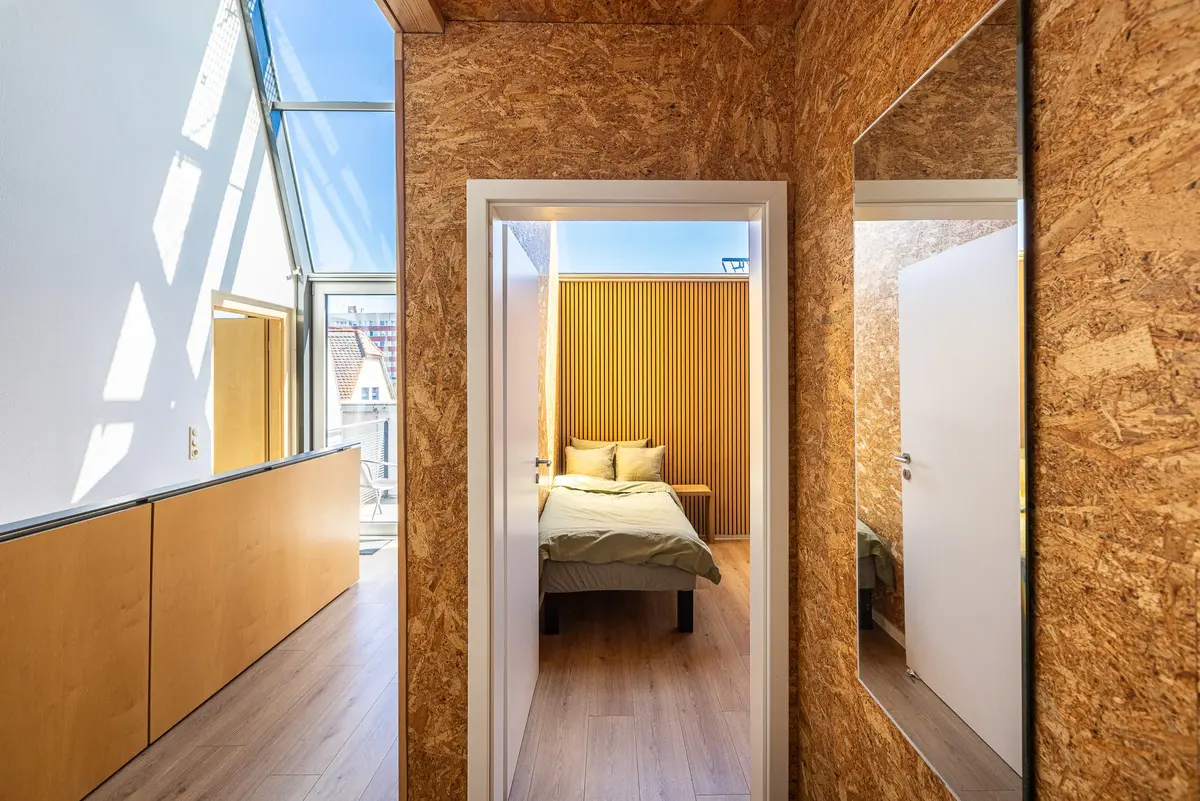 Loft XL, Loft-Style mit 4 Schlafzimmern und Wohnraum: CopperRoof Apartments Merseburg
